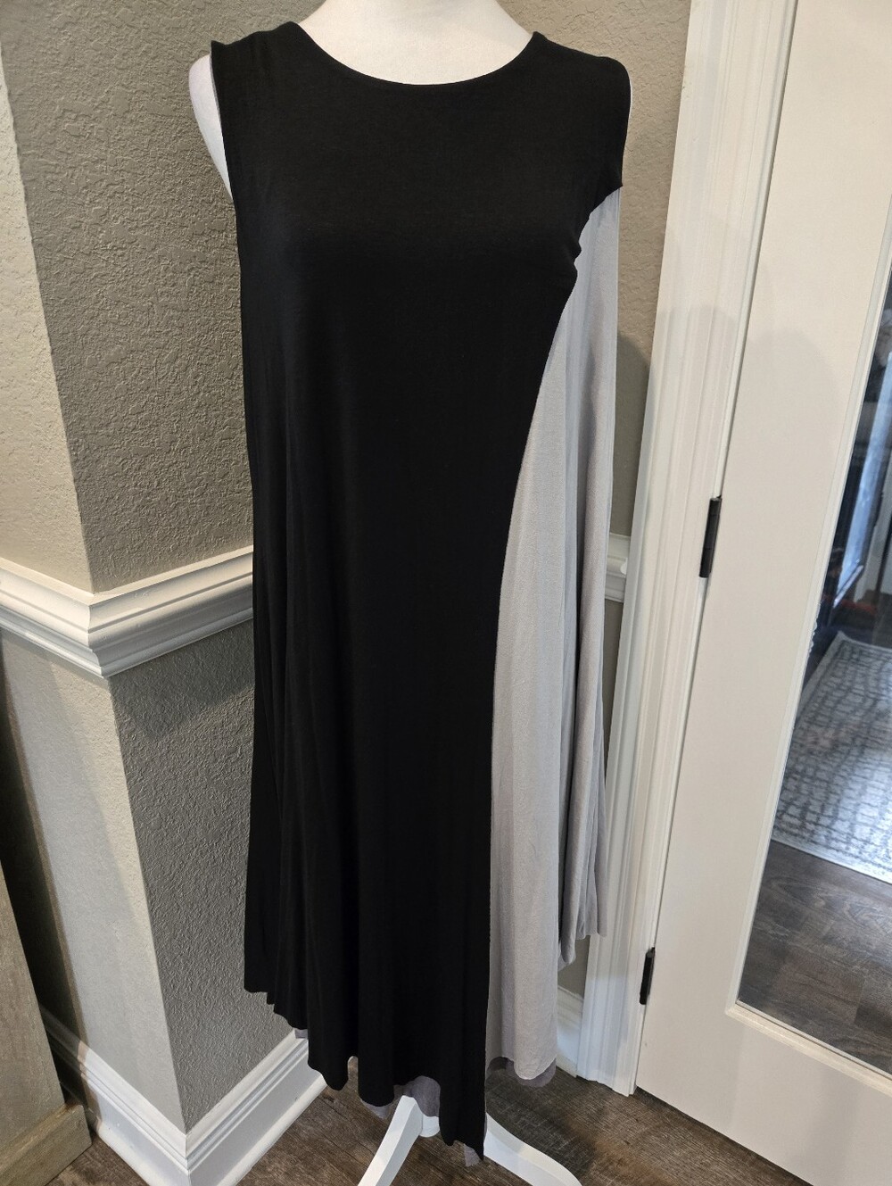 VASNA Colorblock Black/gray Asymmetrical Dress – Women’s Size Medium